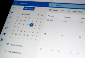 online calendar on a laptop screen