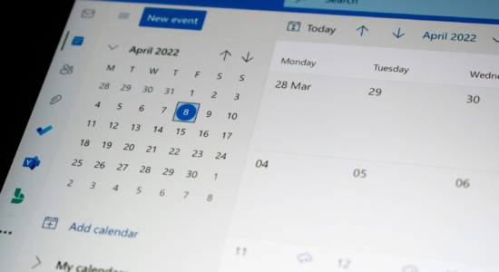 online calendar on a laptop screen